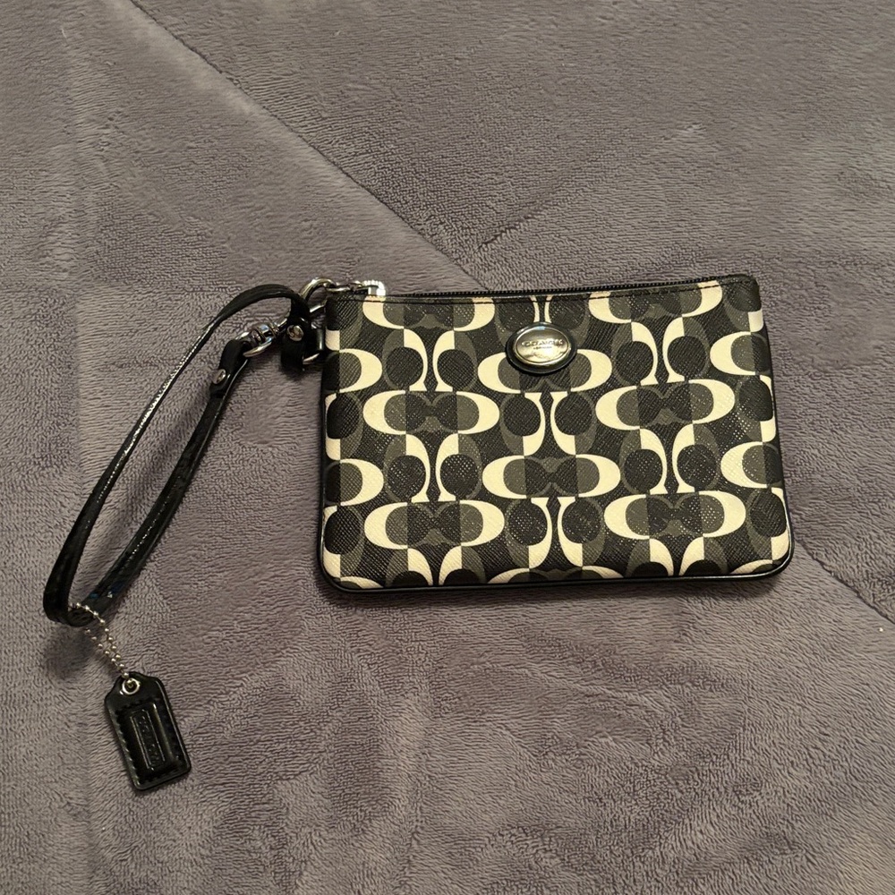 Coach Black and Cream Wristlet